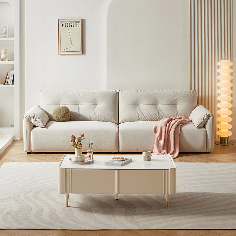 В чем разница между искусственной кожей и технологичной тканью?